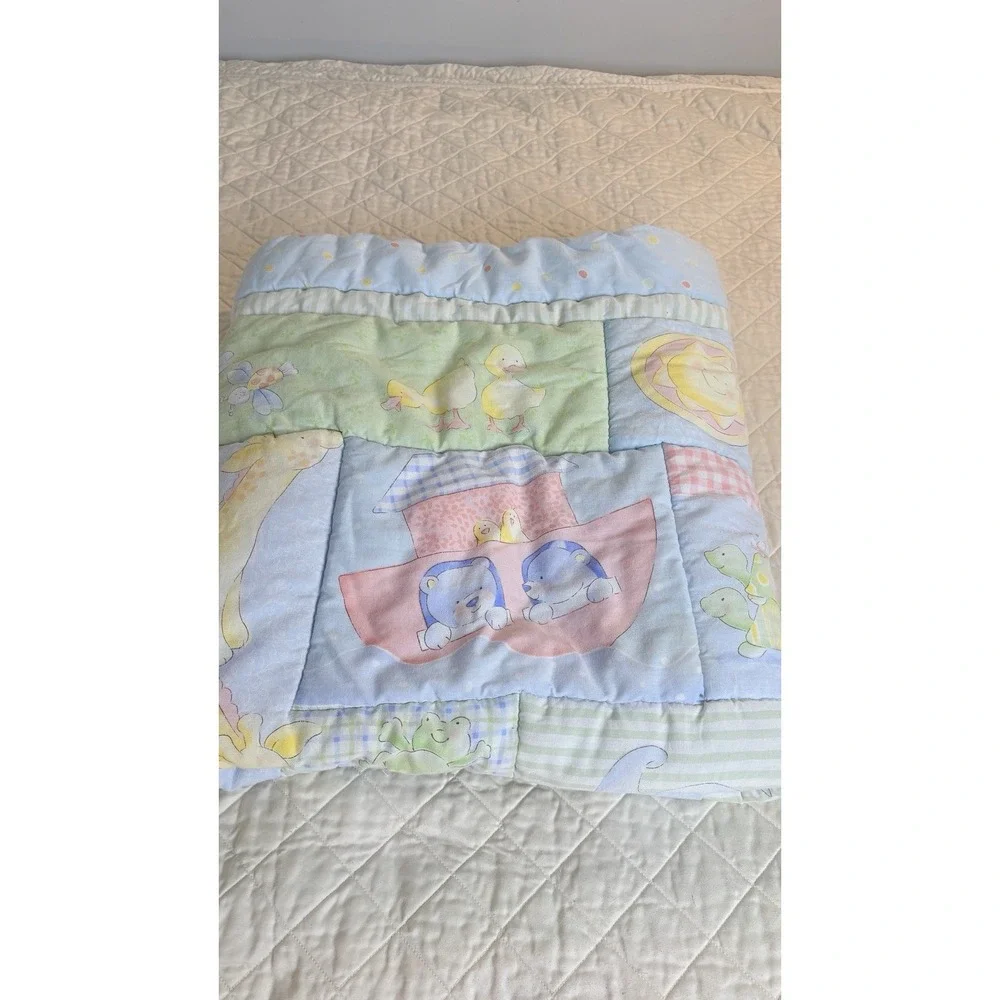Vintage Baby Quilt Noah's Ark Animals Pastel Crib Quilt 40 x 30